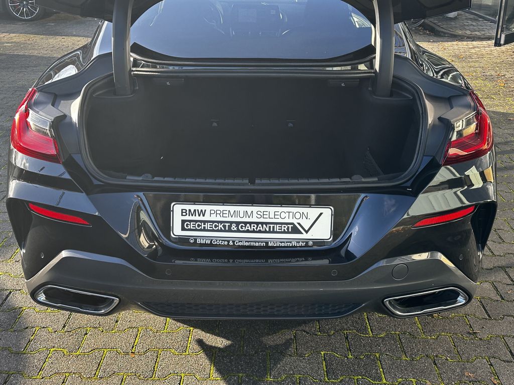 BMW M850 2022