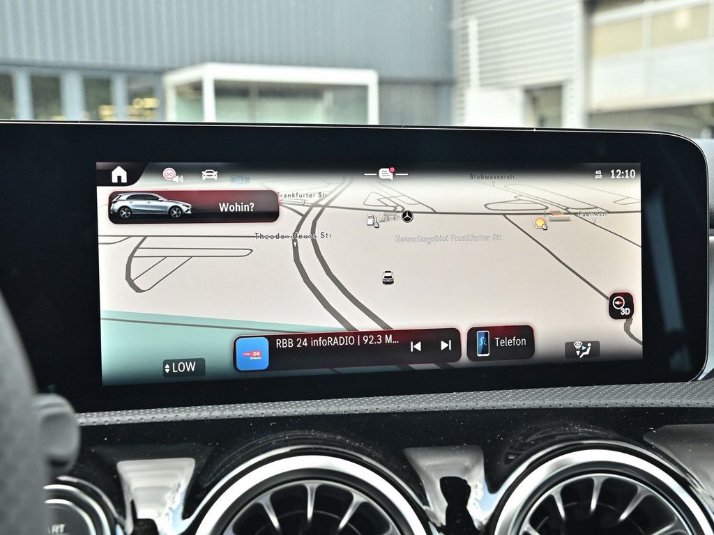 Mercedes-Benz A 200 2025