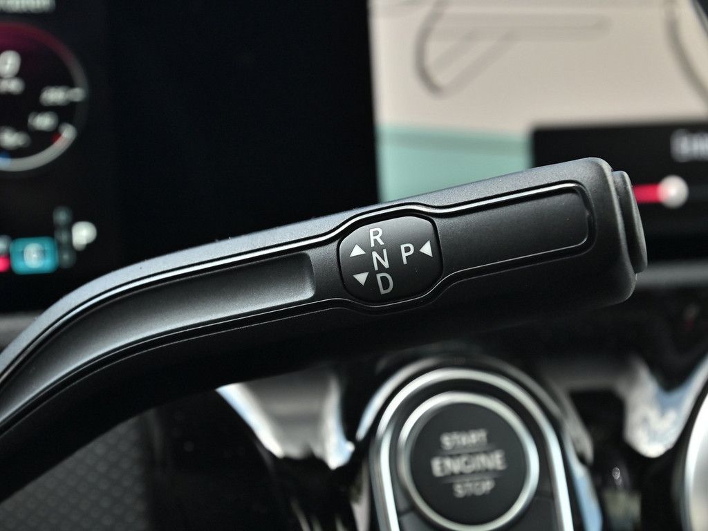 Mercedes-Benz A 200 2025