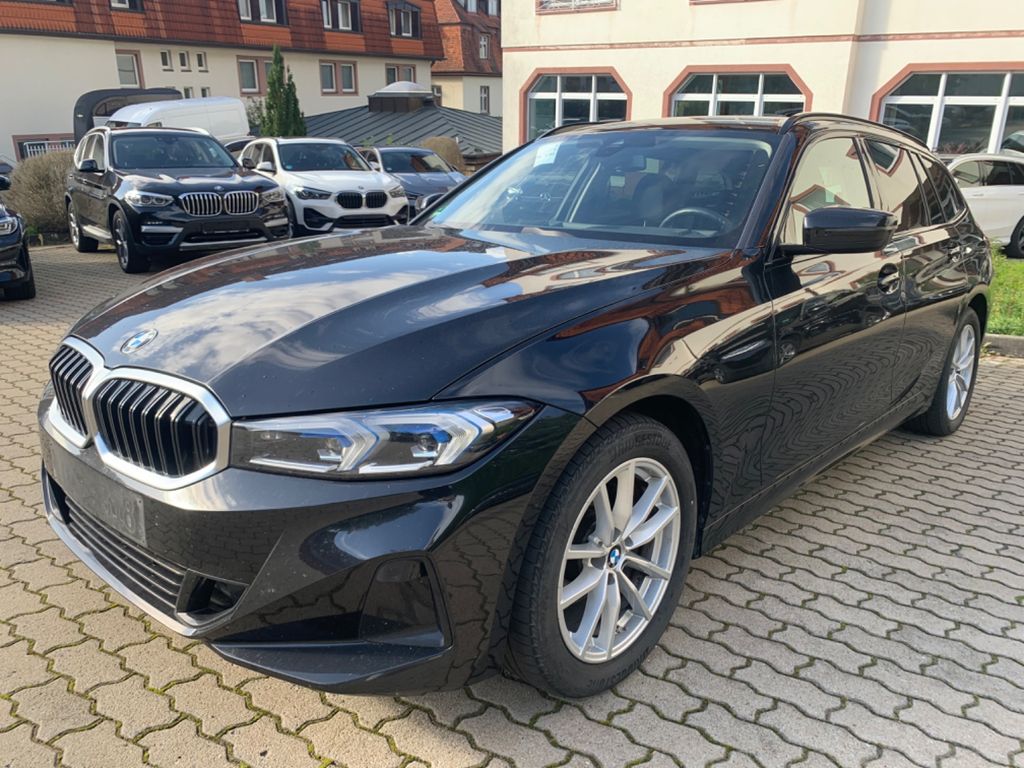 BMW 318 2022