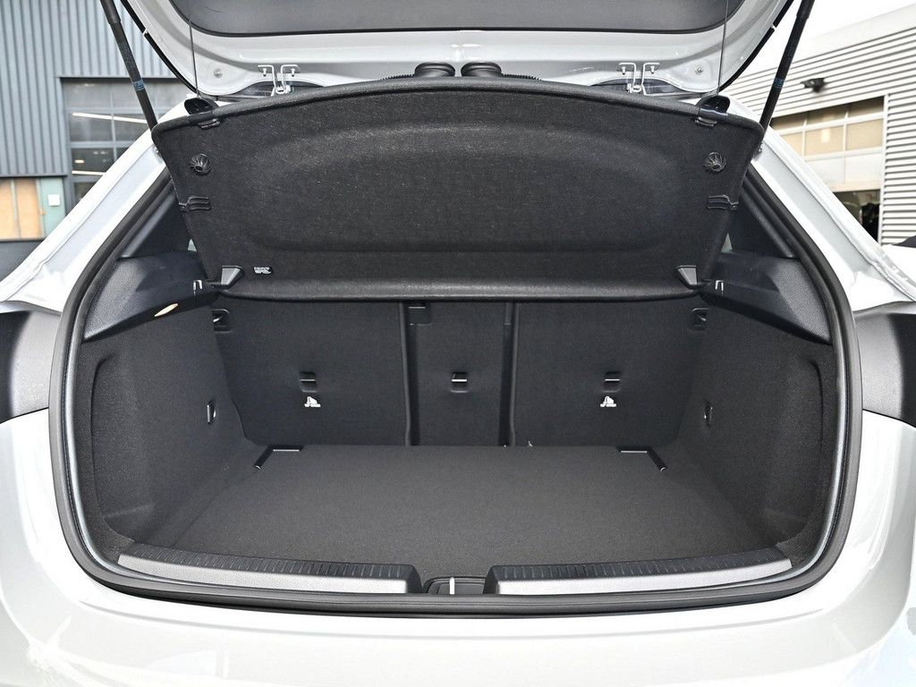 Mercedes-Benz A 200 2025