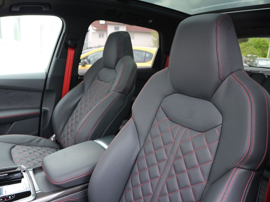 Audi SQ7 2025