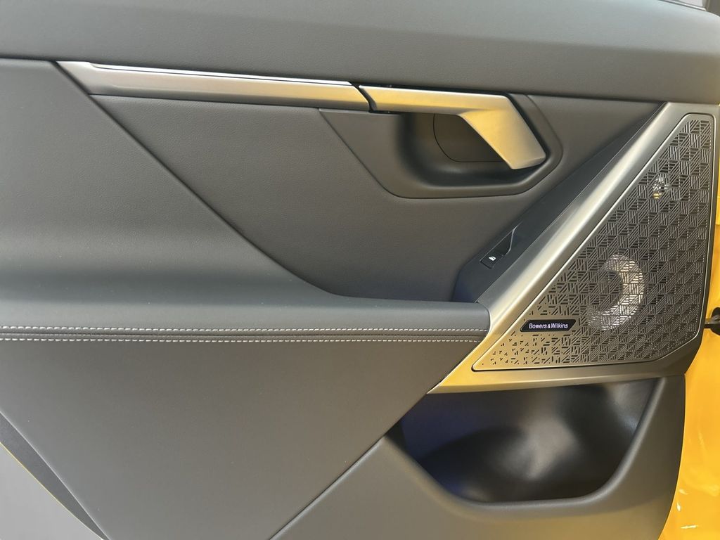 BMW M5 2024