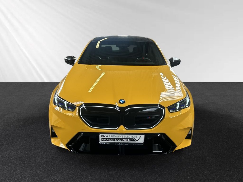 BMW M5 2024