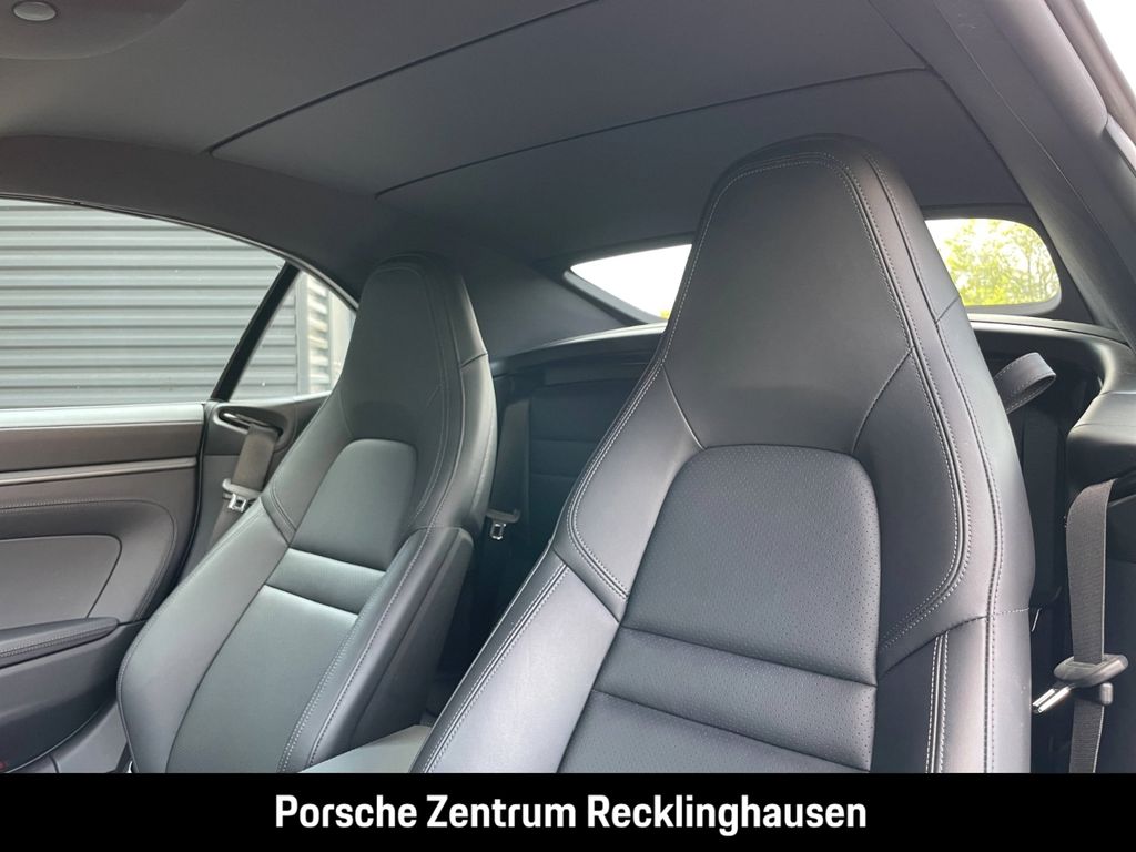 Porsche 992 2024