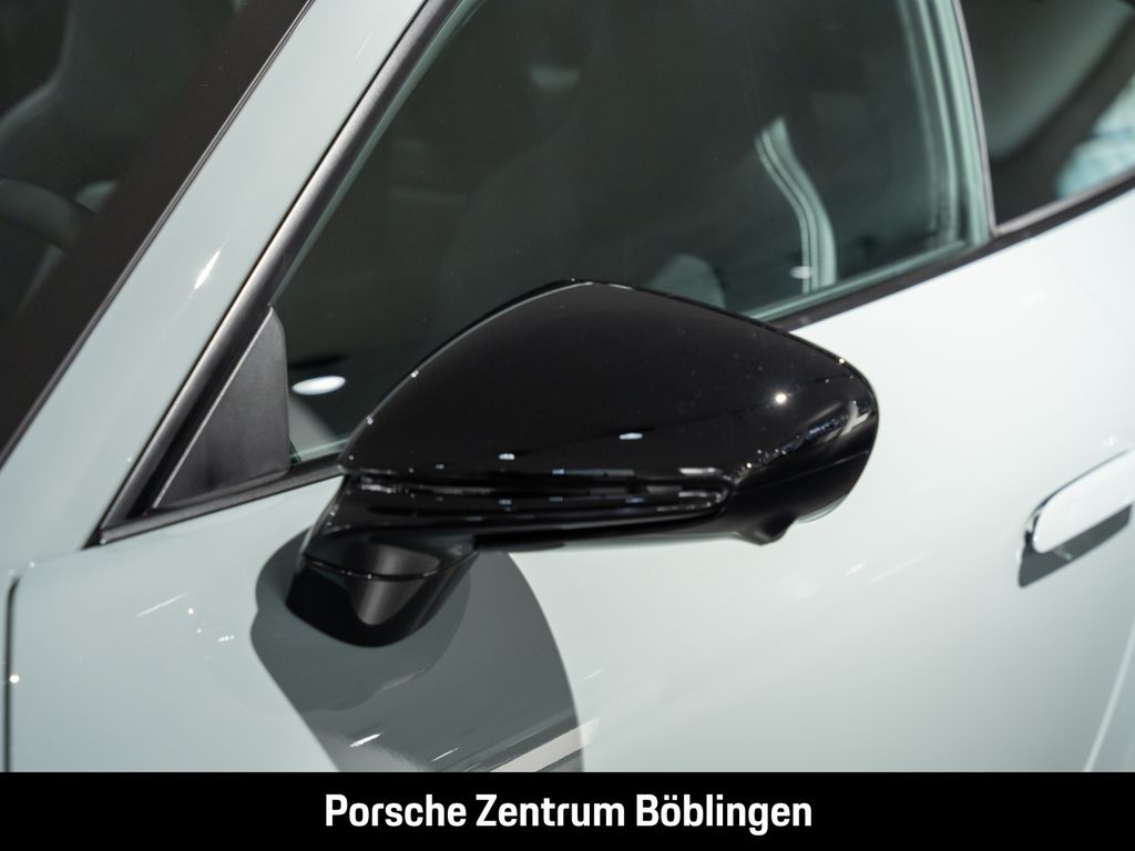 Porsche 992 2025