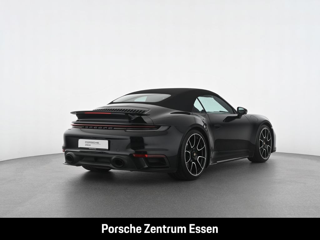 Porsche 992 2023