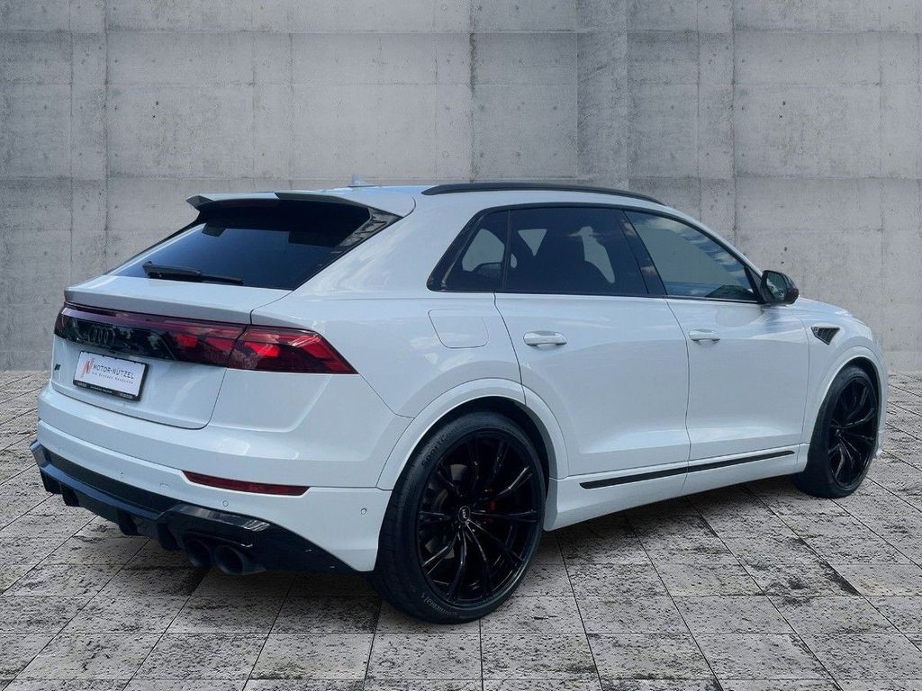 Audi SQ8 2024
