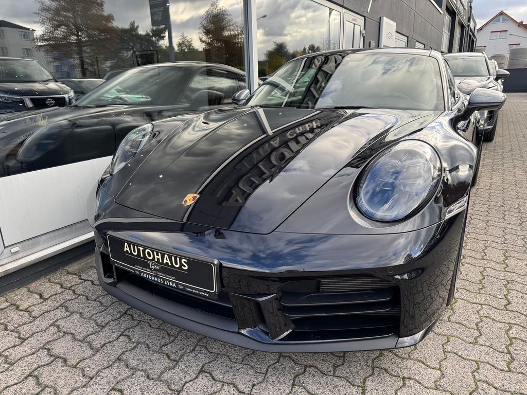 Porsche 992 2025