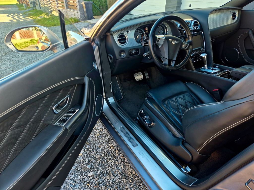 Bentley Continental GT 2013