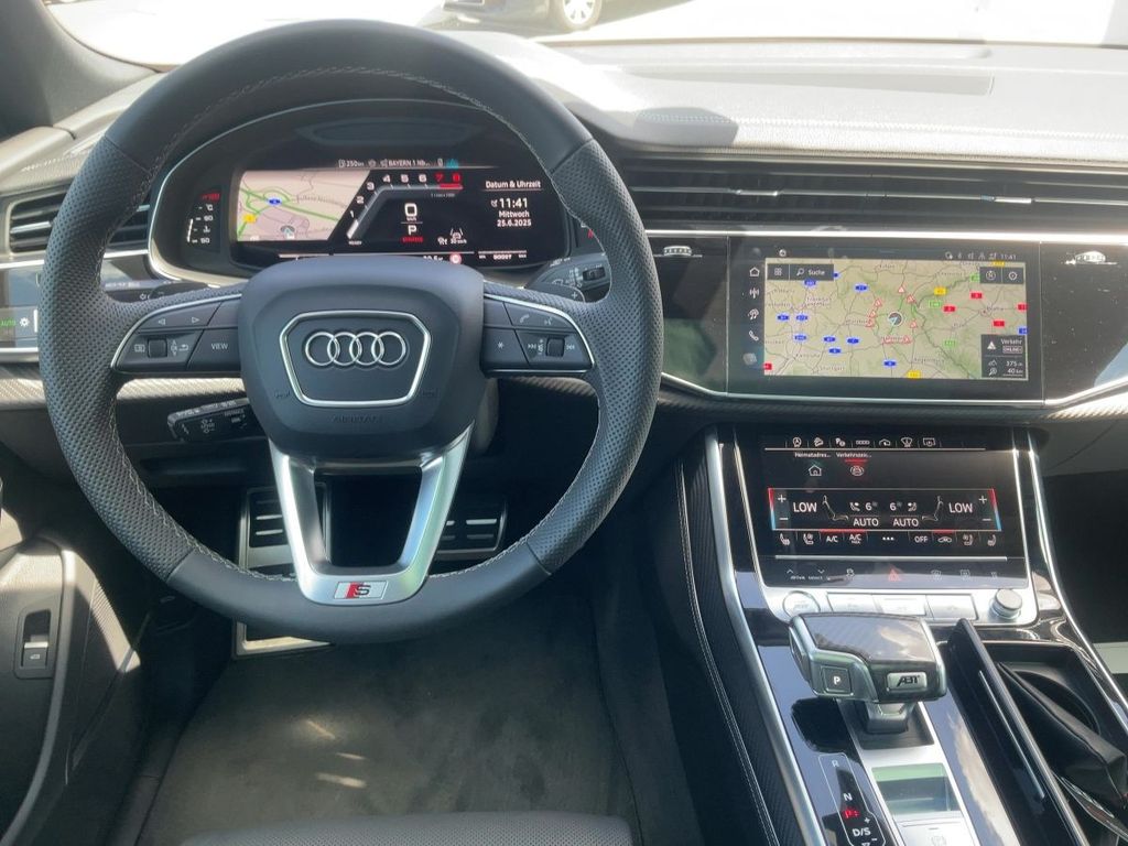 Audi SQ8 2024