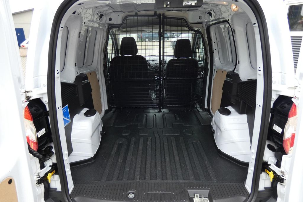 Ford Transit Courier 2022