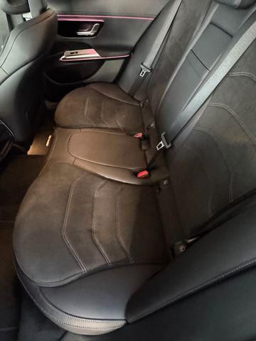 Mercedes-Benz E 220 2025