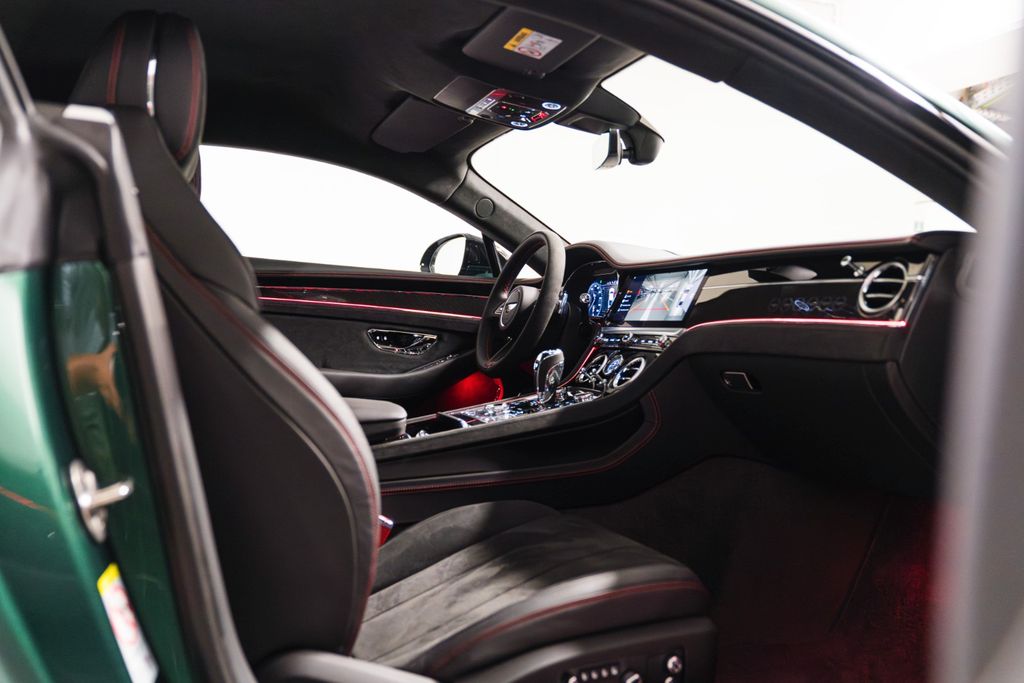 Bentley Continental GT 2024