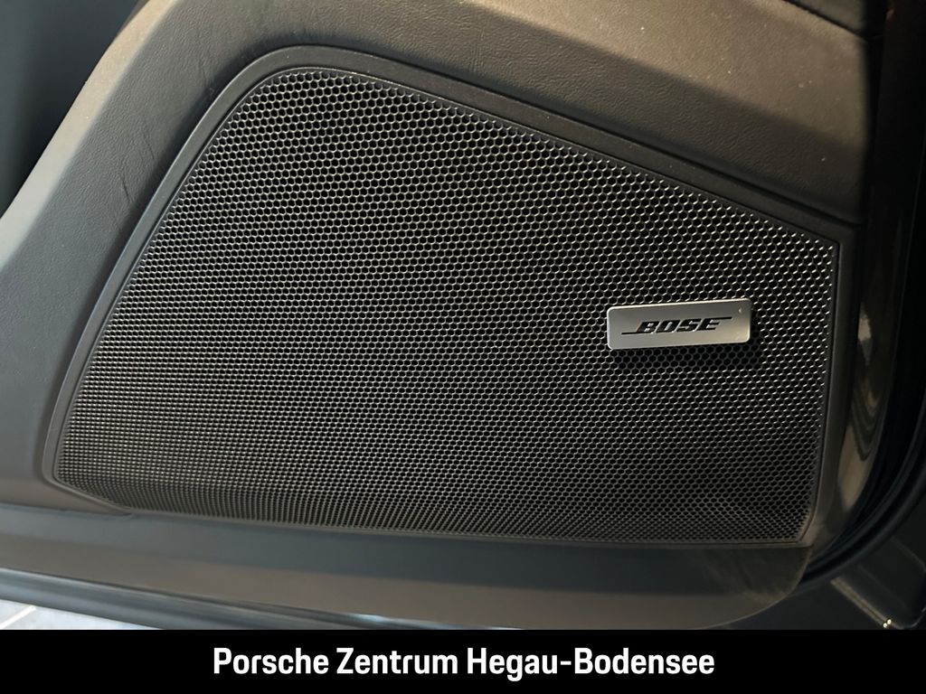 Porsche Cayenne 2025