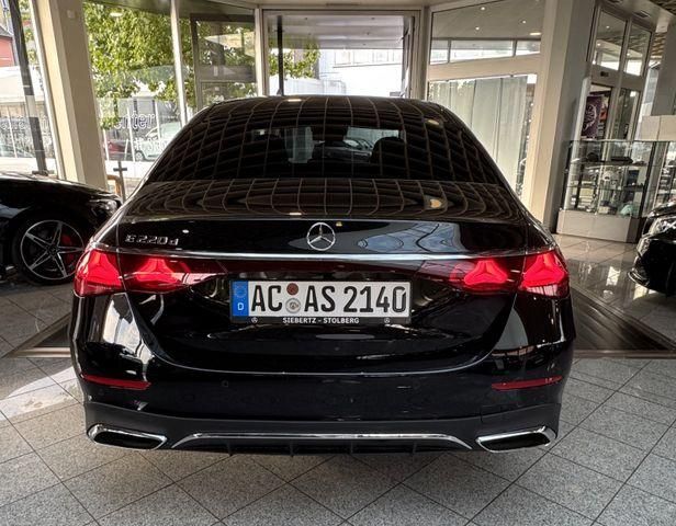 Mercedes-Benz E 220 2025