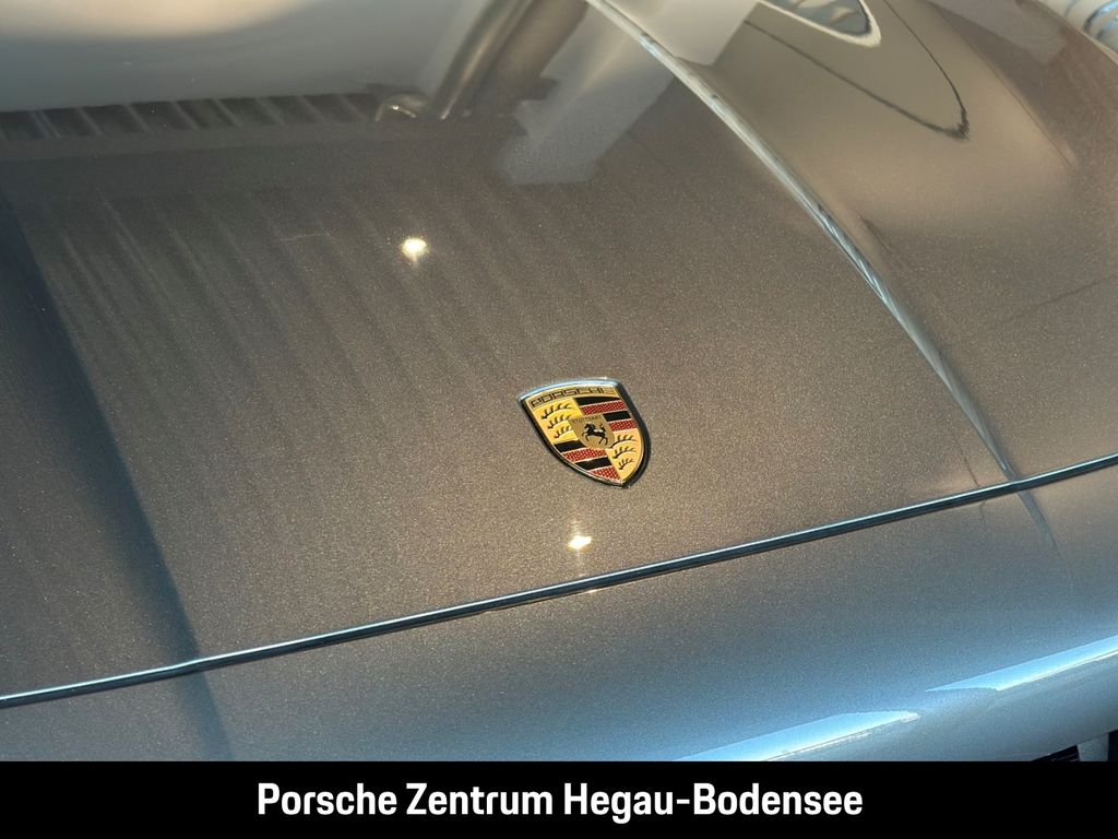 Porsche Cayenne 2025