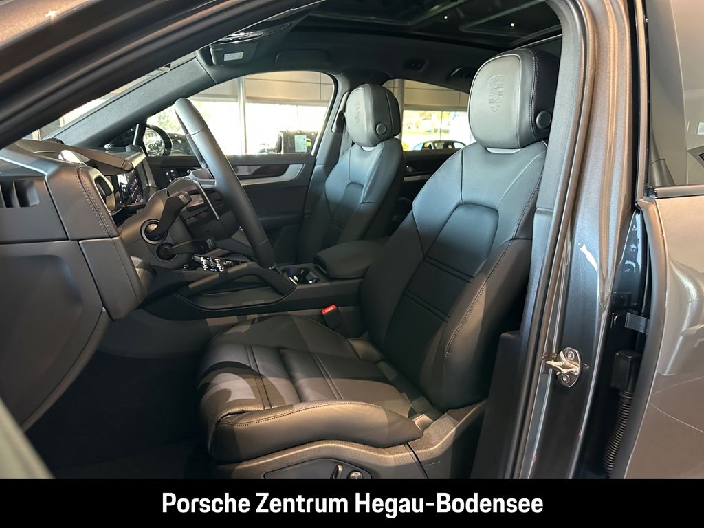 Porsche Cayenne 2025