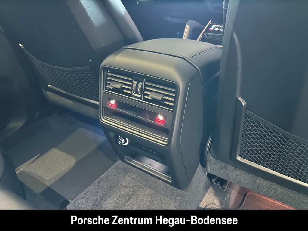 Porsche Cayenne 2025