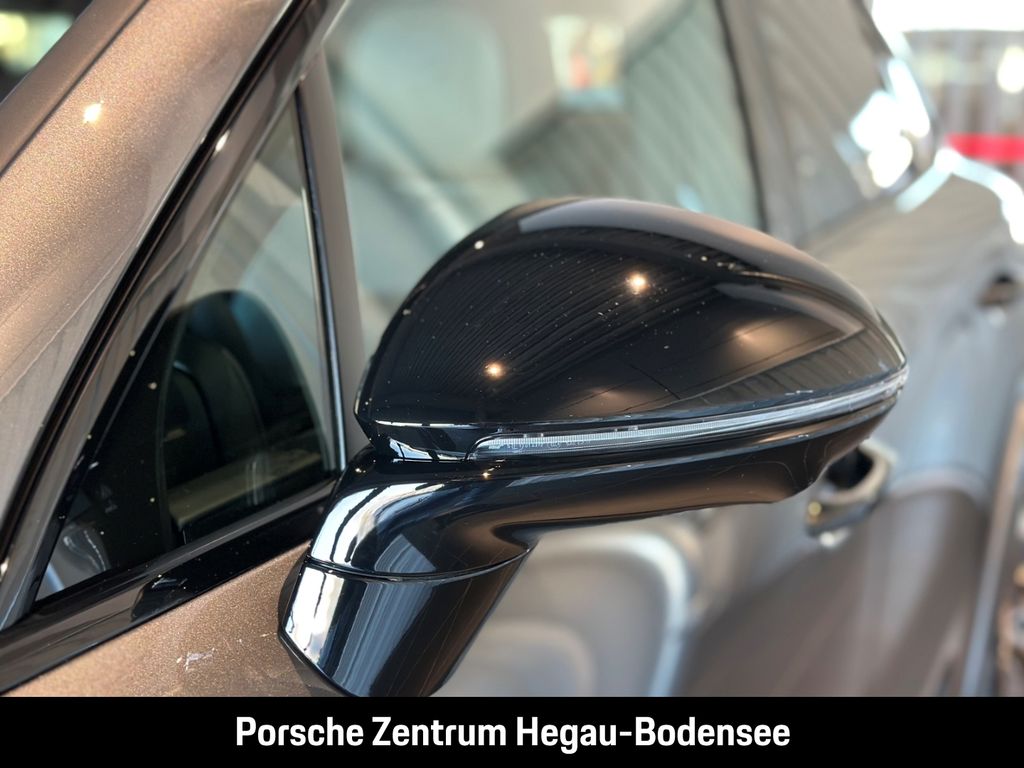 Porsche Cayenne 2025