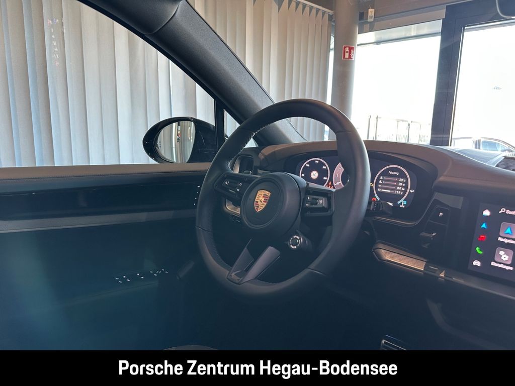 Porsche Cayenne 2025