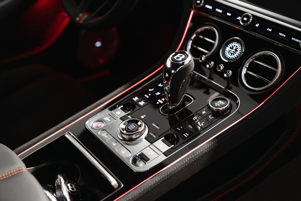 Bentley Continental GT 2024