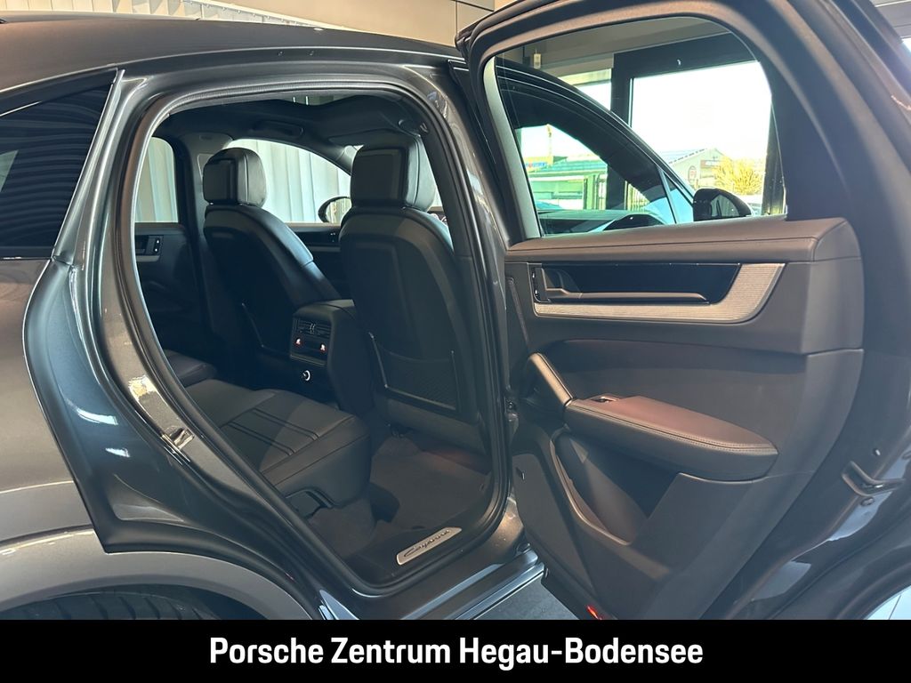 Porsche Cayenne 2025