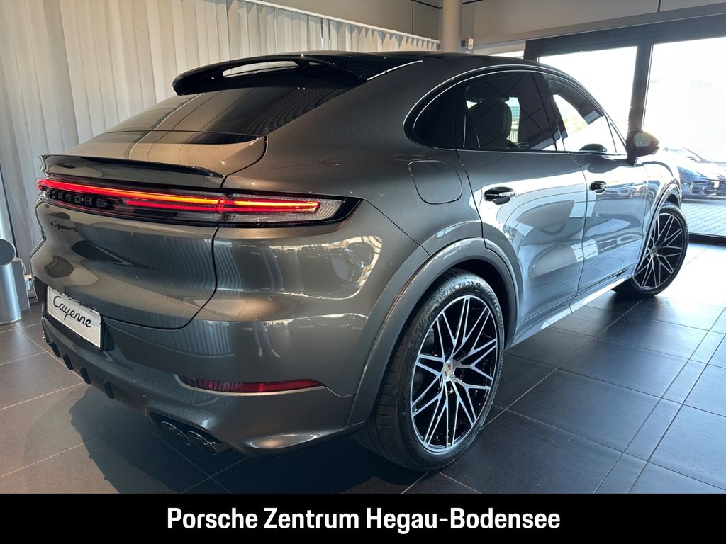 Porsche Cayenne 2025