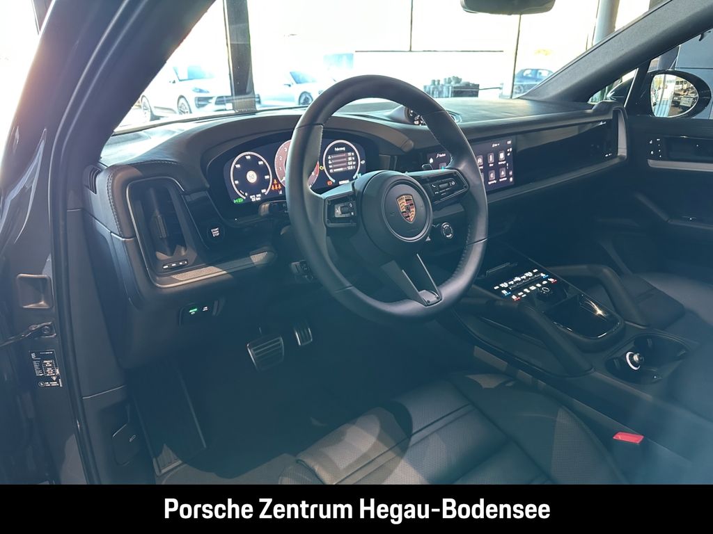 Porsche Cayenne 2025