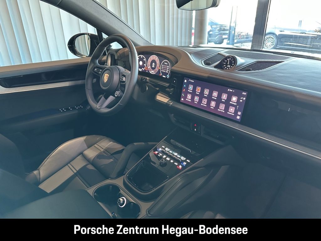 Porsche Cayenne 2025