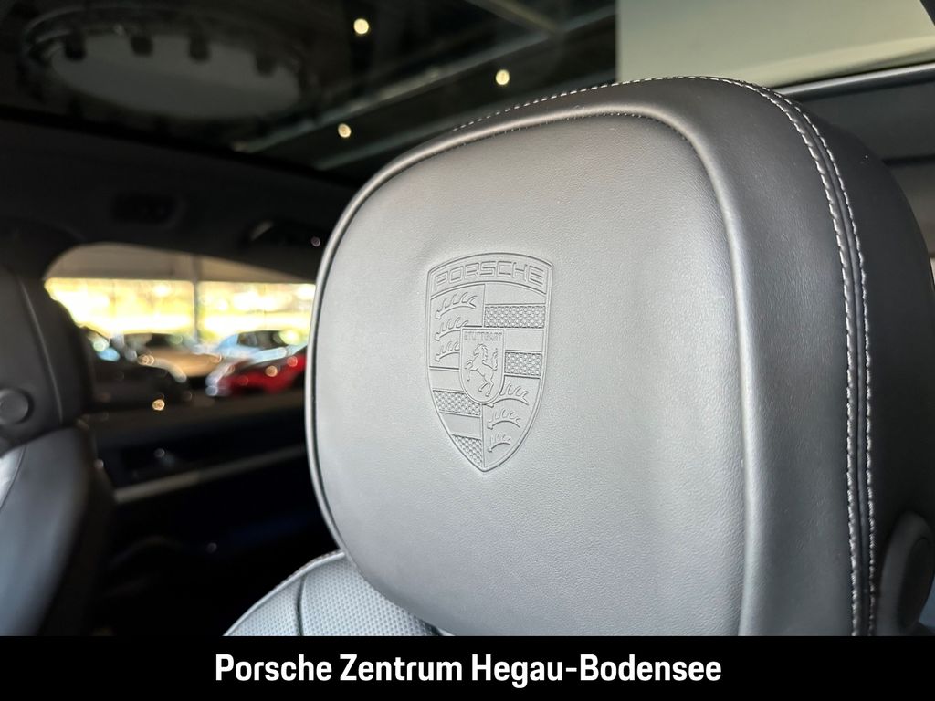 Porsche Cayenne 2025