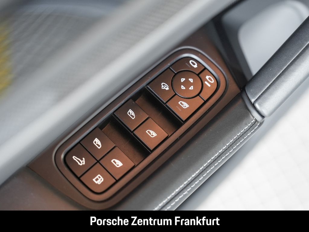 Porsche Cayenne 2024