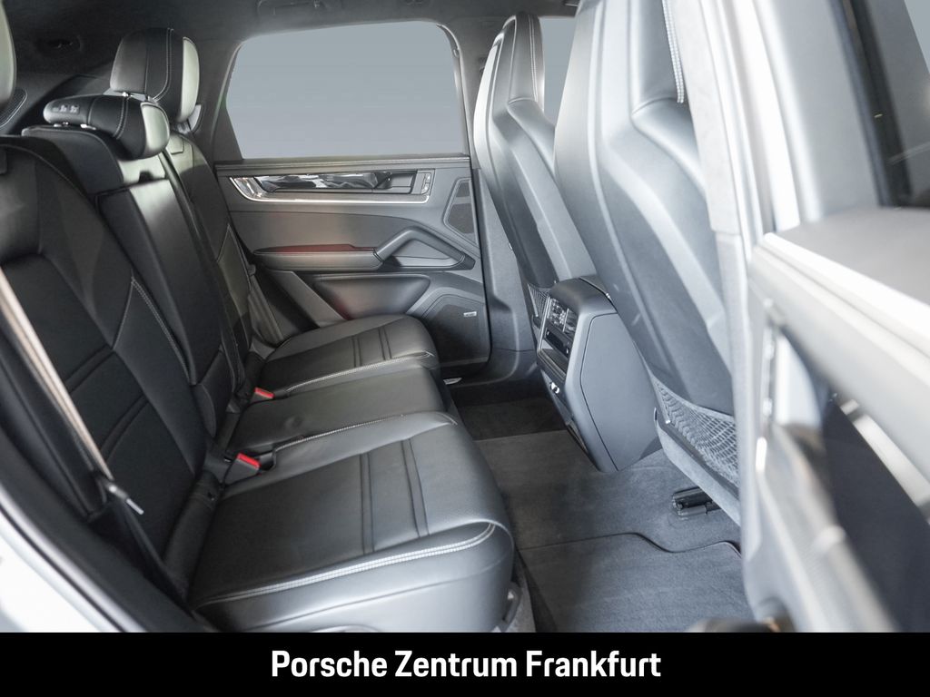 Porsche Cayenne 2024