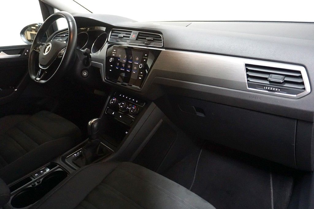 Volkswagen Touran 2021
