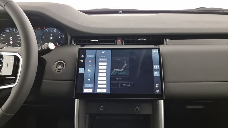 Land Rover Discovery Sport 2024