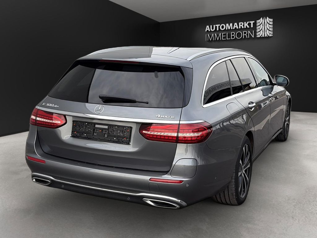 Mercedes-Benz E 300 2022