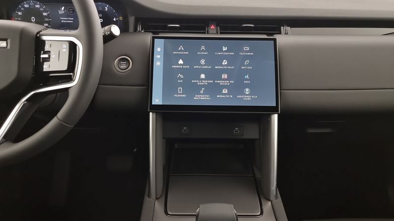 Land Rover Discovery Sport 2024