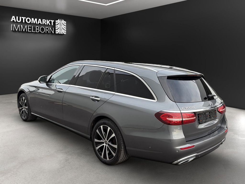 Mercedes-Benz E 300 2022