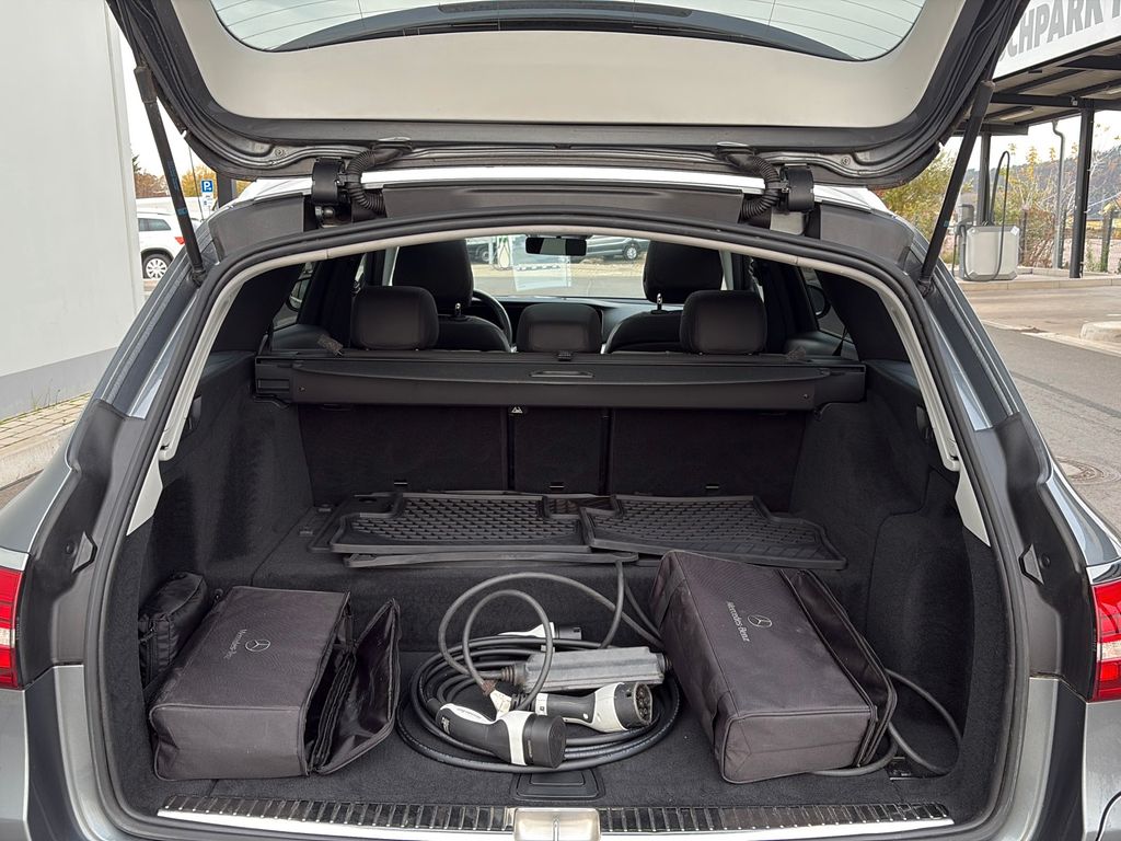 Mercedes-Benz E 300 2022