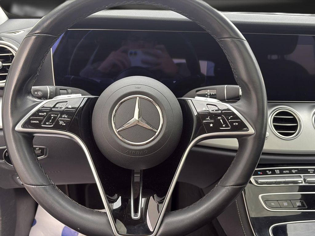 Mercedes-Benz E 300 2022