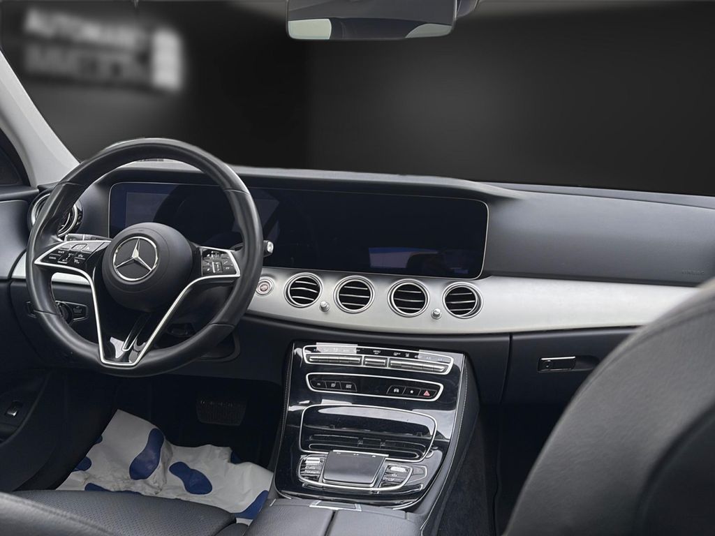 Mercedes-Benz E 300 2022