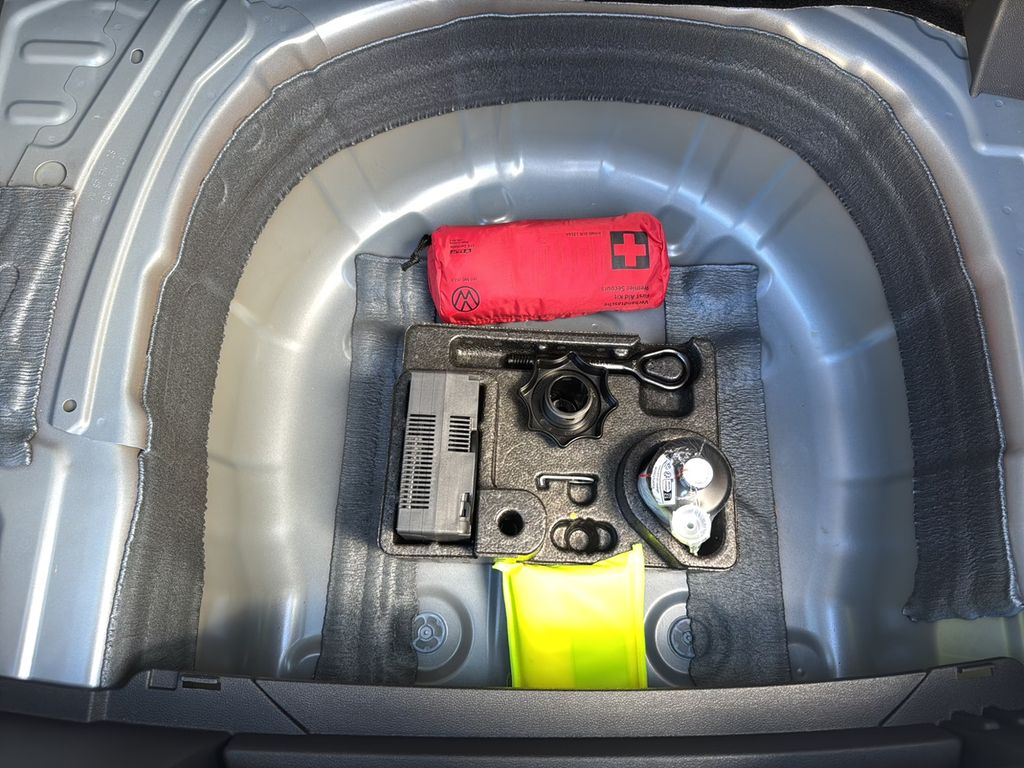 Volkswagen T-Cross 2024