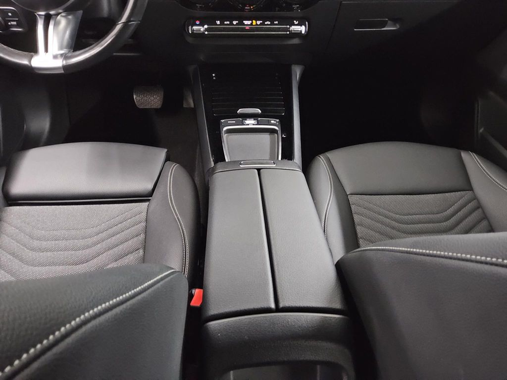 Mercedes-Benz GLA 180 2023