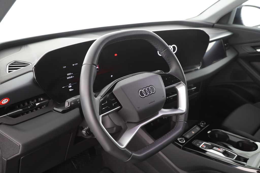 Audi Q6 e-tron 2025