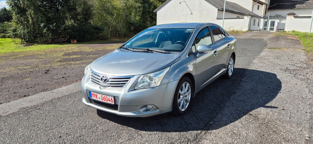 Toyota Avensis 2011