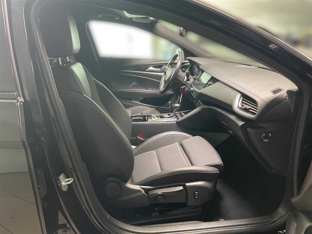 Opel Insignia 2022