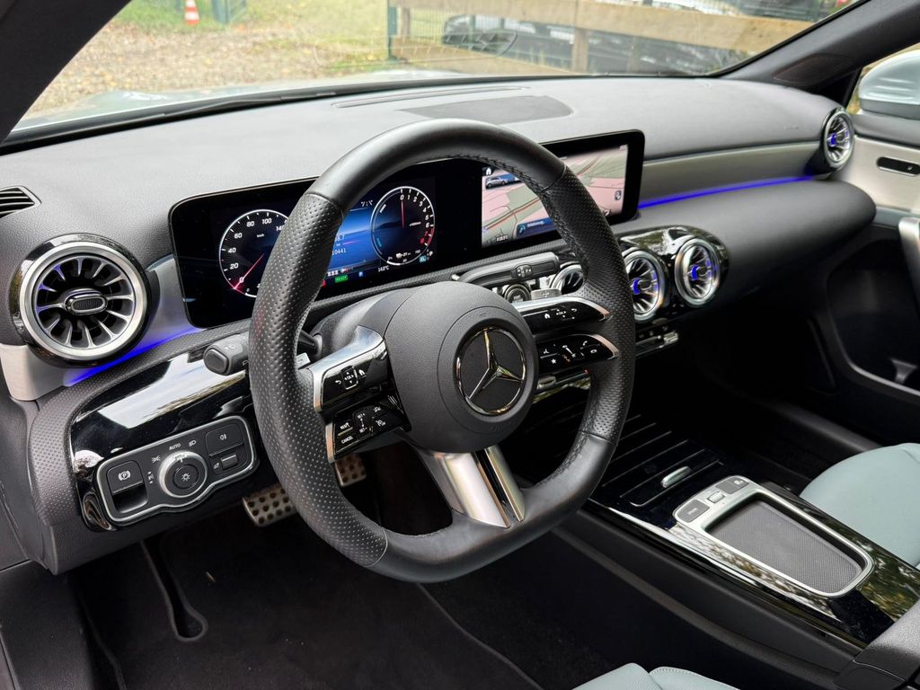 Mercedes-Benz A 250 2024