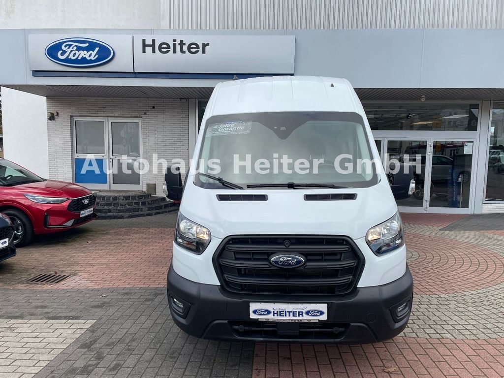 Ford Transit 2024