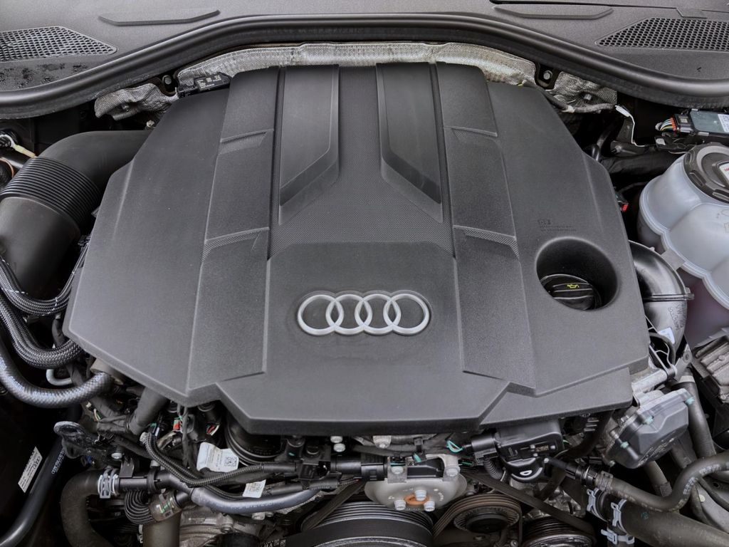 Audi A8 2022