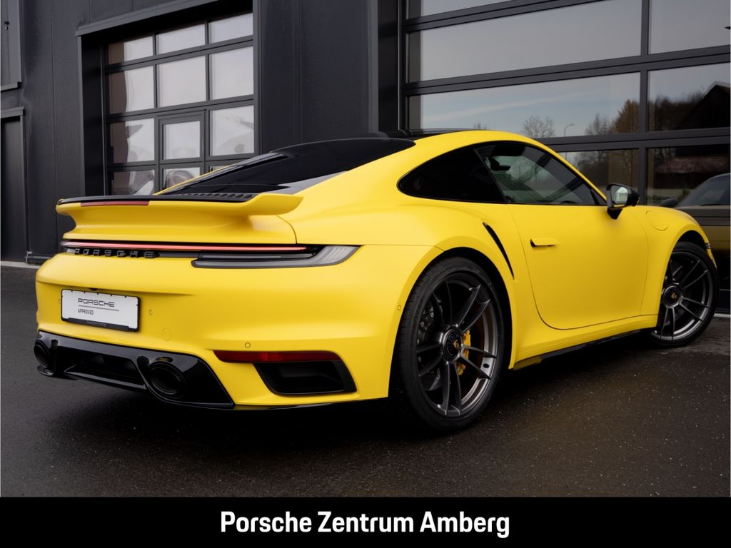 Porsche 992 2024